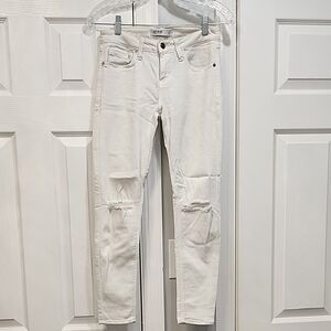 Just Black Women's Cream Distressed Skinny Jeans